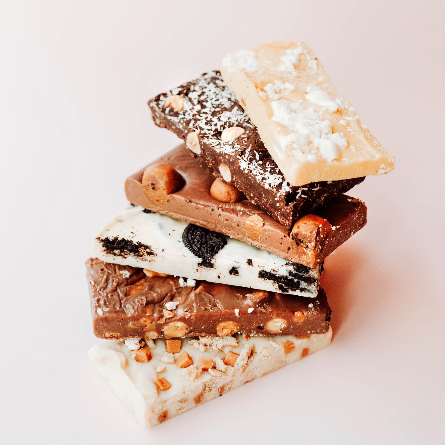 WhatTheFudge | Oreo, Stroopwafel, Cookie Dough, en Pinda-Caramel Fudge - Nilssons Post